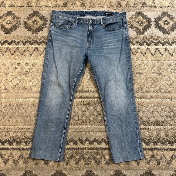 Bonobos Other - Bonobos Slim Fit Light Wash Denim Jeans 38x27